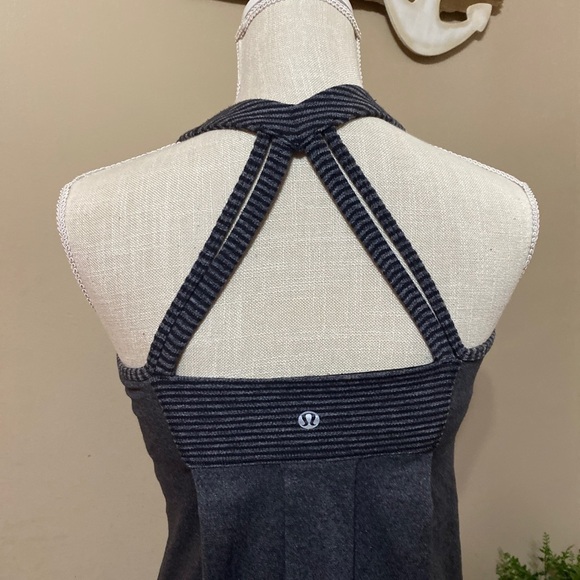 lululemon Power Technique Tank- W1894S Size 6 - Picture 4 of 10